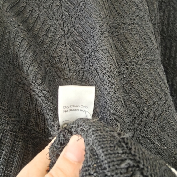 Ming Wang Faux Fur Trim Knit Cape In Black Fringe White Size Medium - Picture 12 of 12